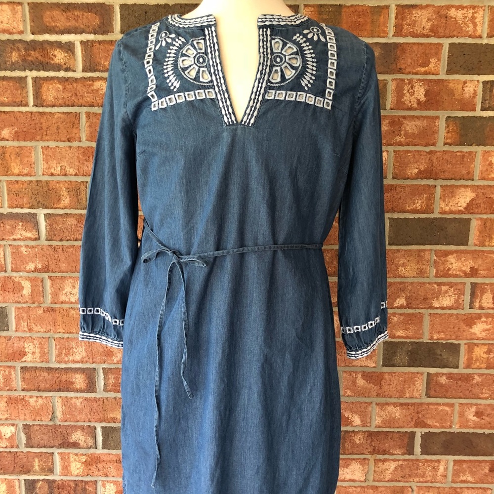 LOFT Chambray embroidered dress